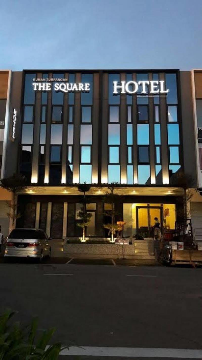 The Square Hotel Skudai Esterno foto