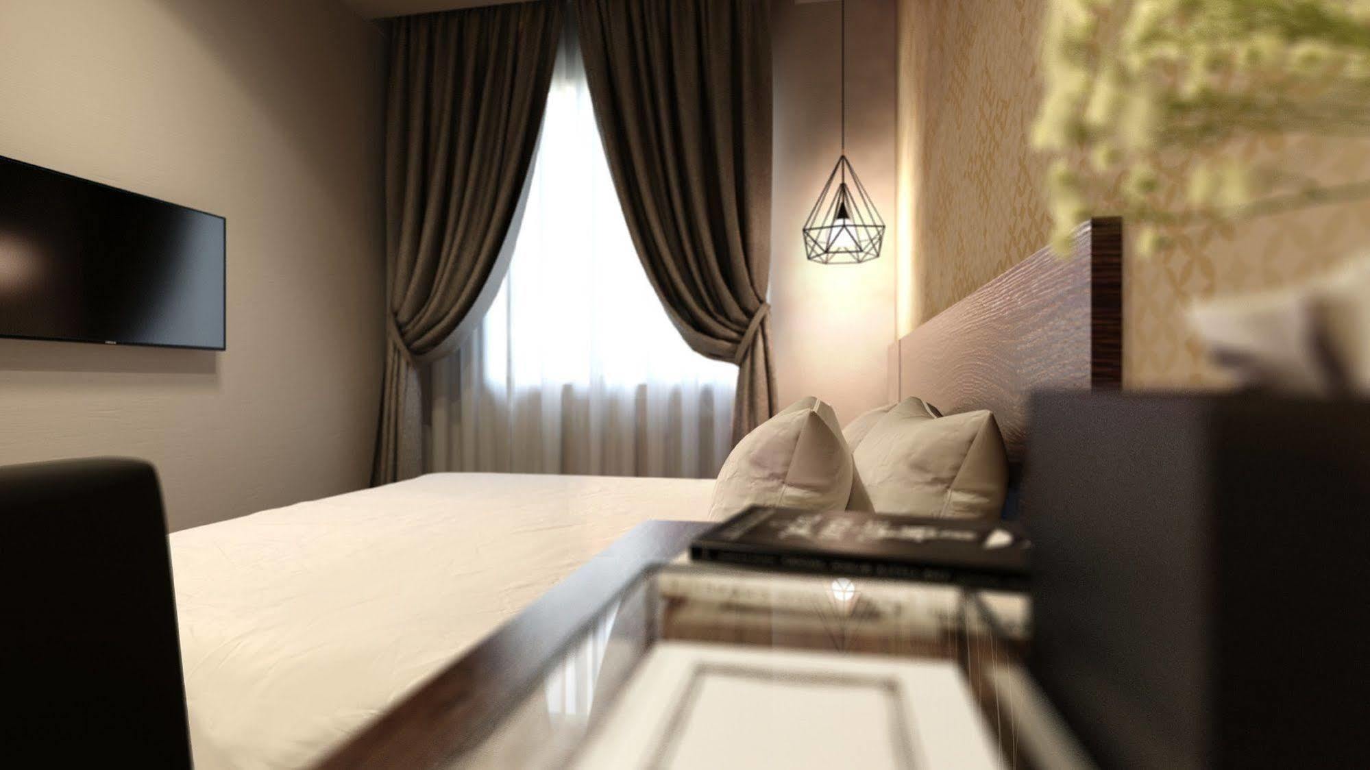 The Square Hotel Skudai Esterno foto