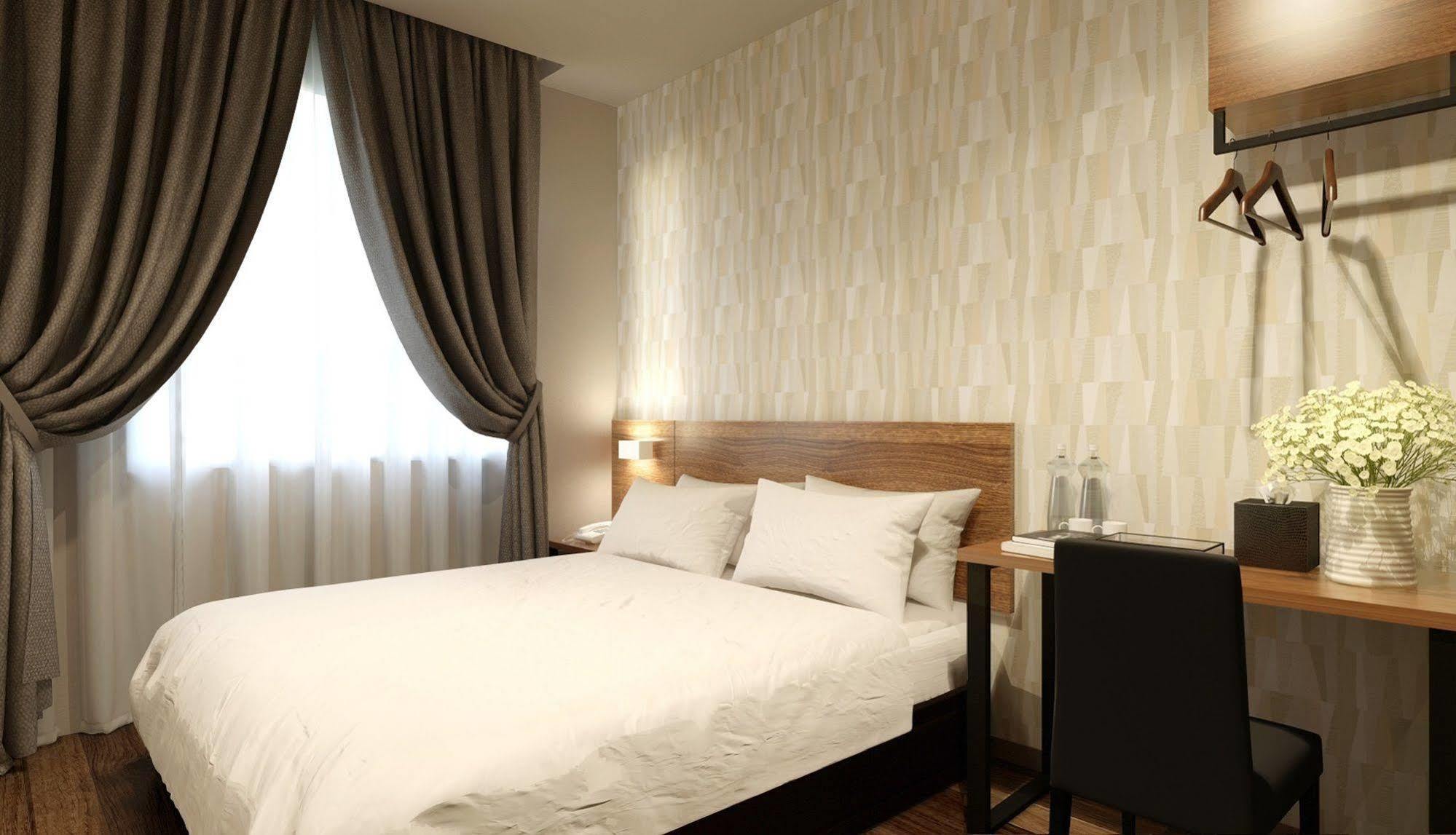 The Square Hotel Skudai Esterno foto