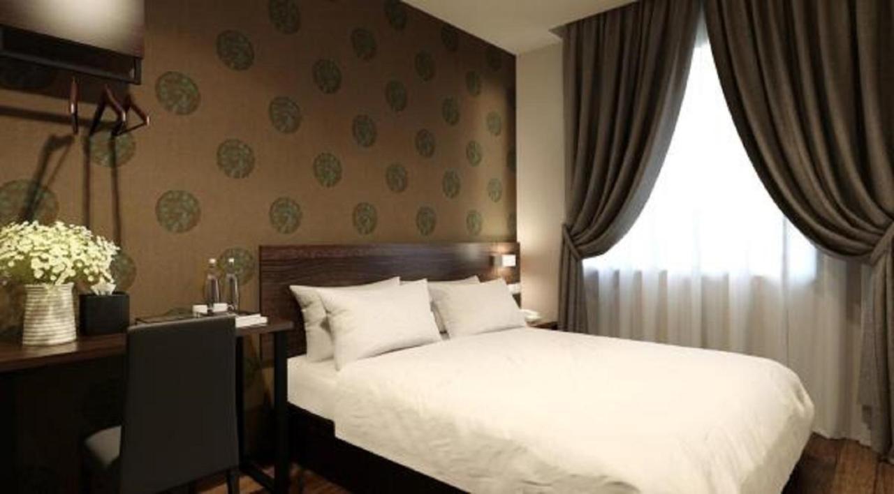 The Square Hotel Skudai Esterno foto