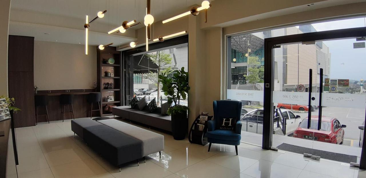 The Square Hotel Skudai Esterno foto